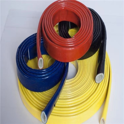 Fibre de verre résistante à la chaleur en caoutchouc de silicone gainant les douilles à hautes températures du feu