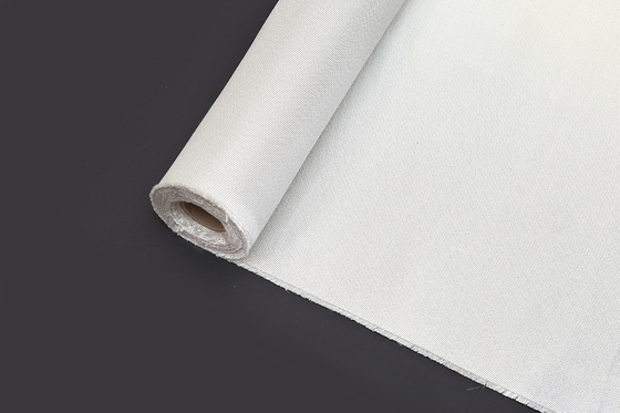tissu de fibre de verre de filament de preuve de chaleur 600gsm avec le fil d'acier renforcé