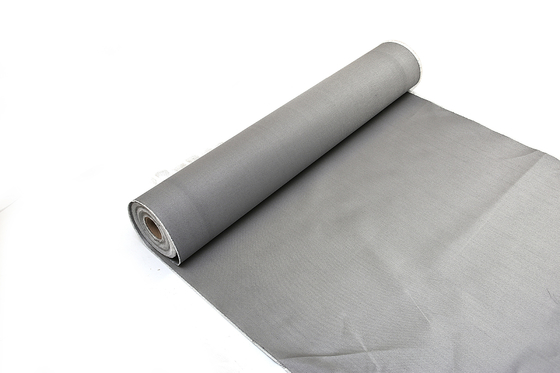 0.65mm fil d'acier inoxydable de 700 degrés ont renforcé le tissu de fibre de verre pour le rideau ignifuge
