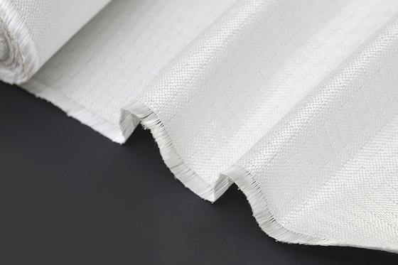 Style 1528 6,03 onces/tissu carré de fibre de verre d'E pour le tapis coupé de brin