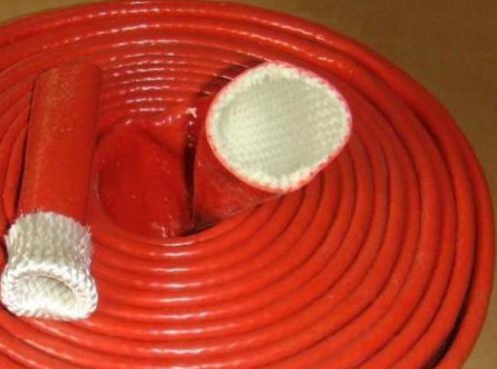 Résistance gainante de flamme de fibre de verre en caoutchouc de silicone d'isolation thermique