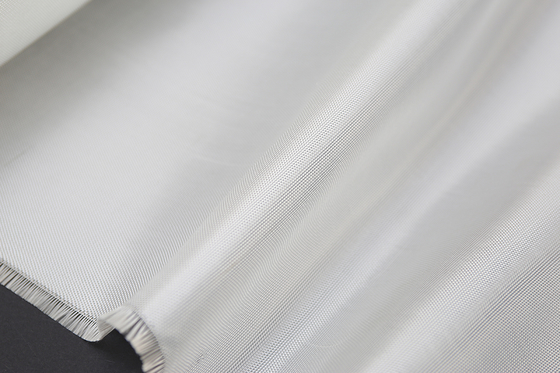 Tissez le modèle 1040 millimètres de fibre de verre de tissu de filtre pour l'emballage de sacs de collecte à la poussière