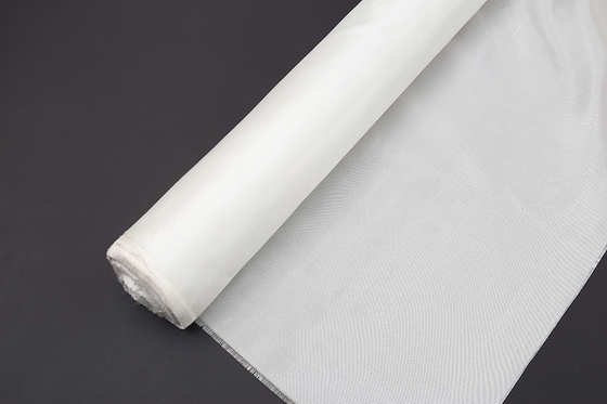 Tissez le modèle 1040 millimètres de fibre de verre de tissu de filtre pour l'emballage de sacs de collecte à la poussière